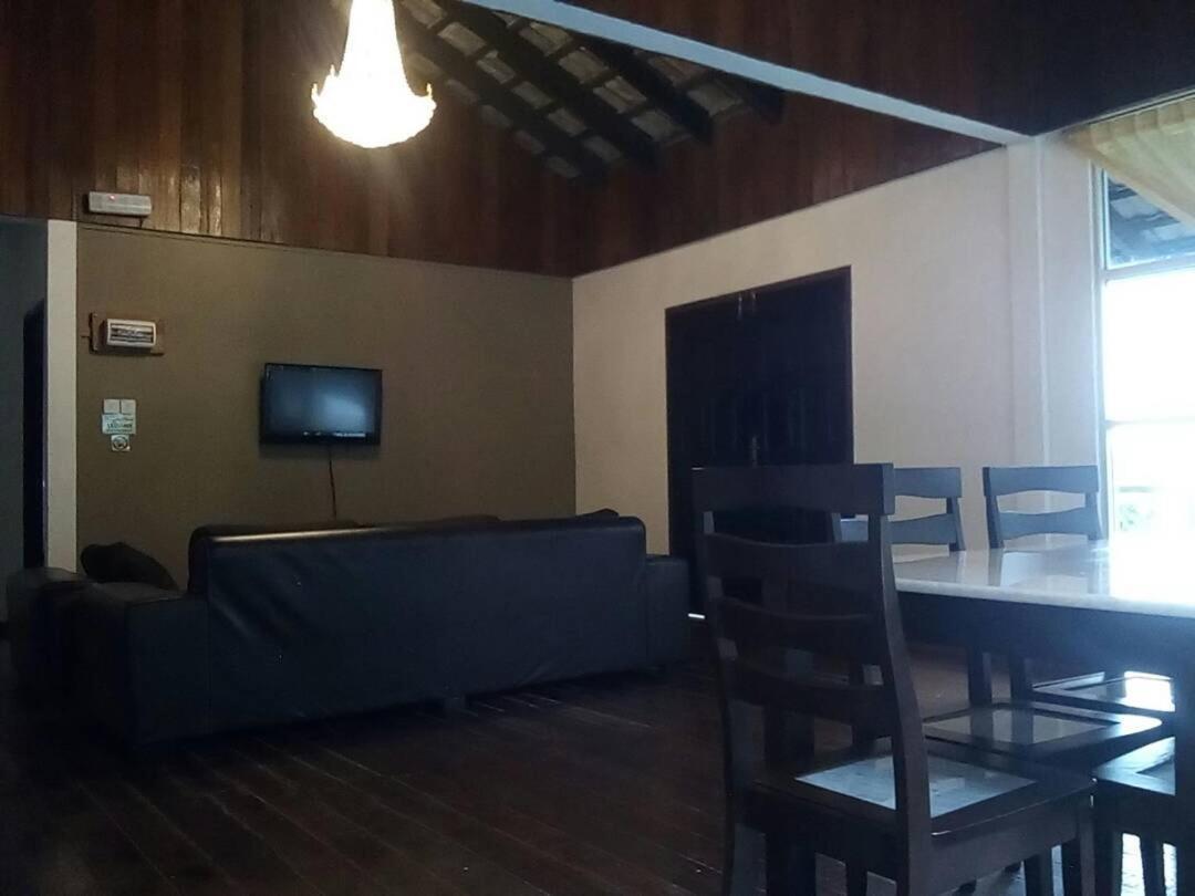 J Residence Kampong Kundassan 外观 照片